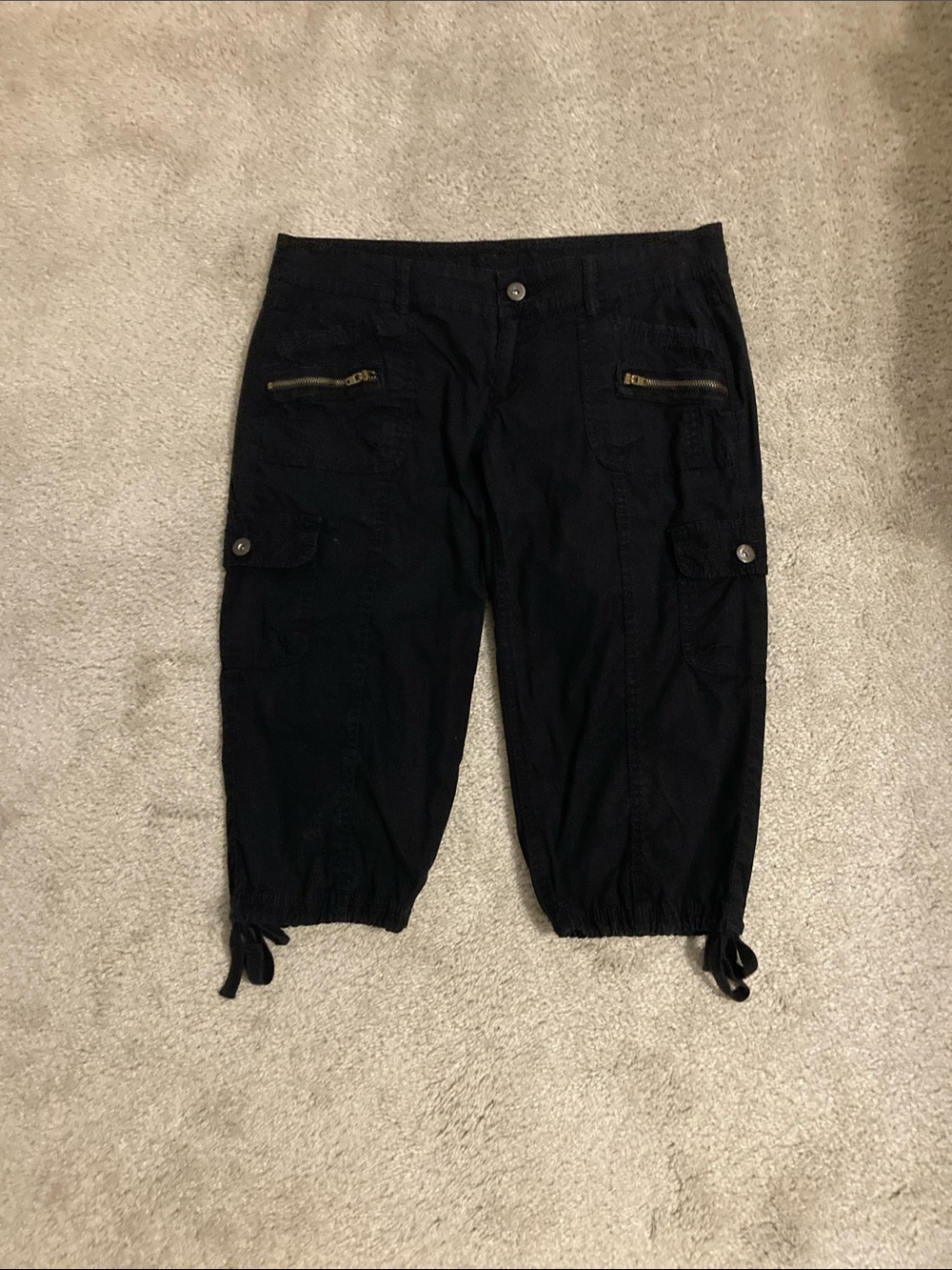 Arizona Cargo Capri Pants